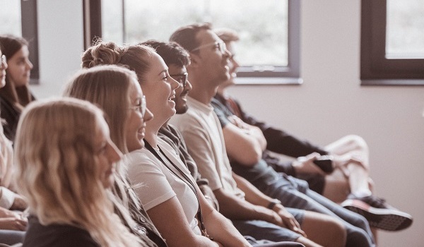 Mitarbeiter von CArgoboard beim All Hands Meeting